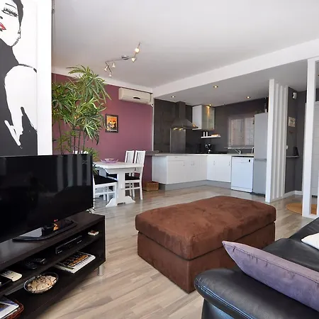 Apartment 1089 Puig Rom - Apivend Immo