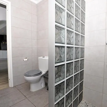 Apartment 1089 Puig Rom - Apivend Immo *